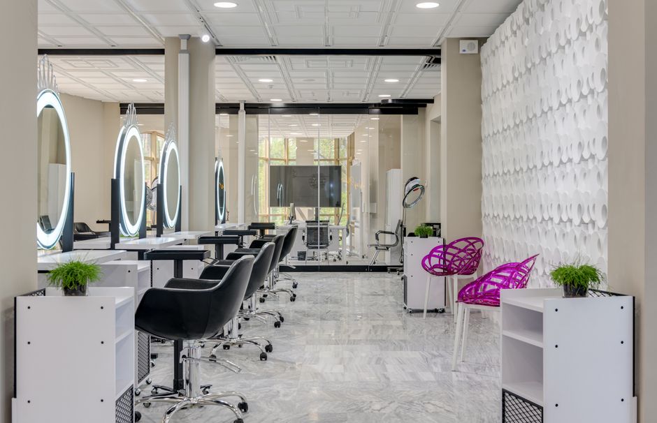Interiorul salonului Cabelo
